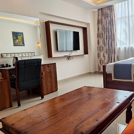 Montecarlo Hotel Махабалипурам Екстериор снимка